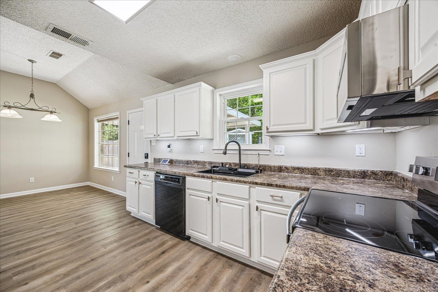 7828 CHANEY LN