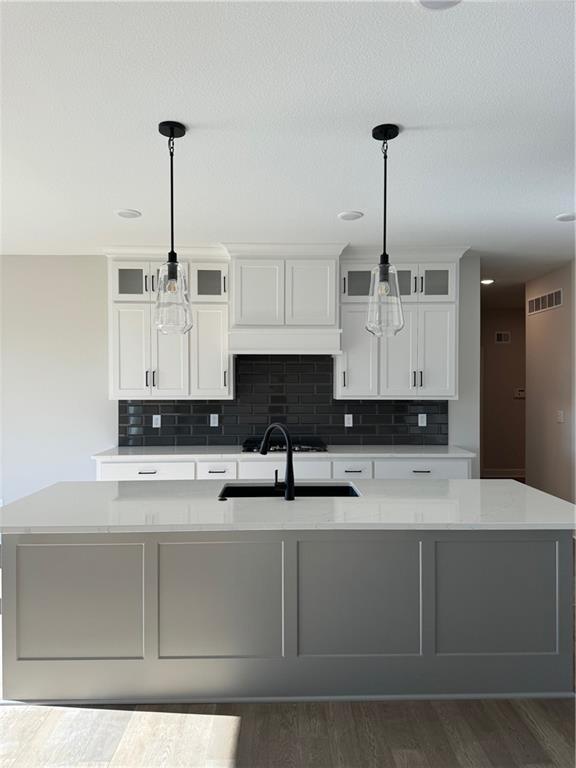 10127 N Kansas Court