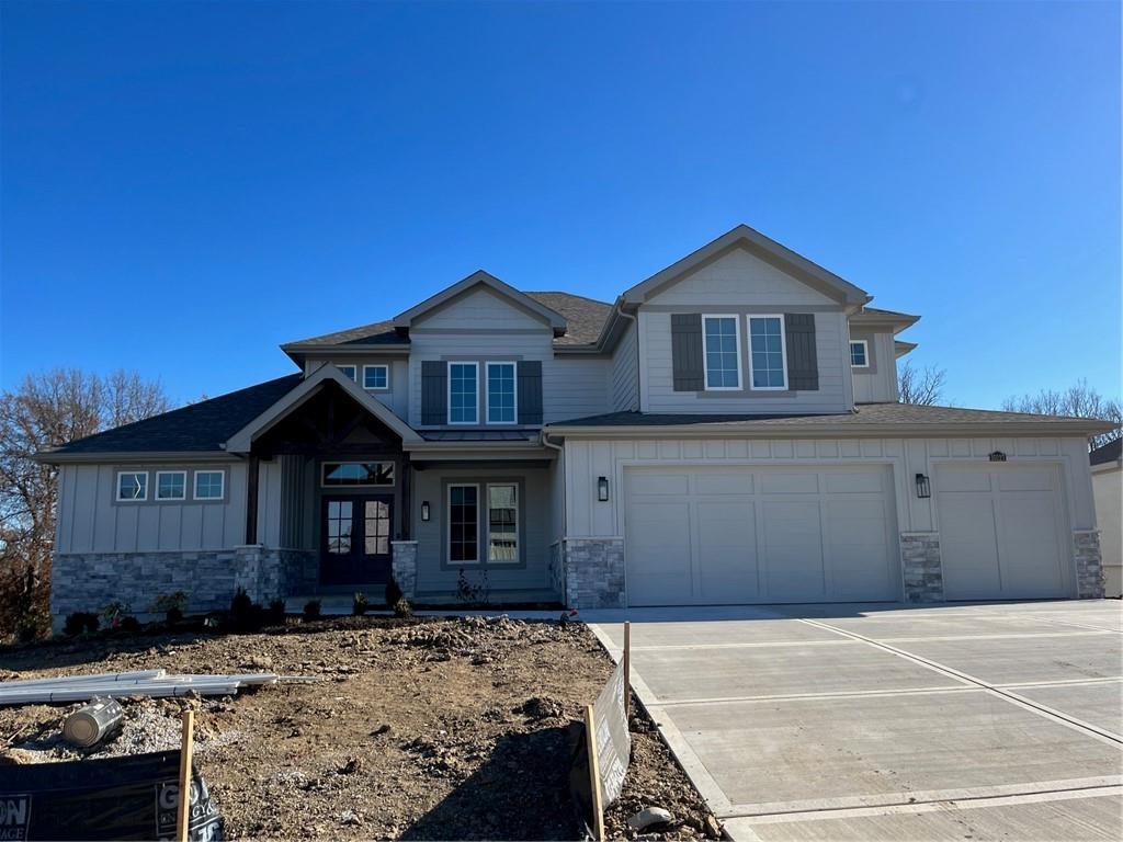 10127 N Kansas Court