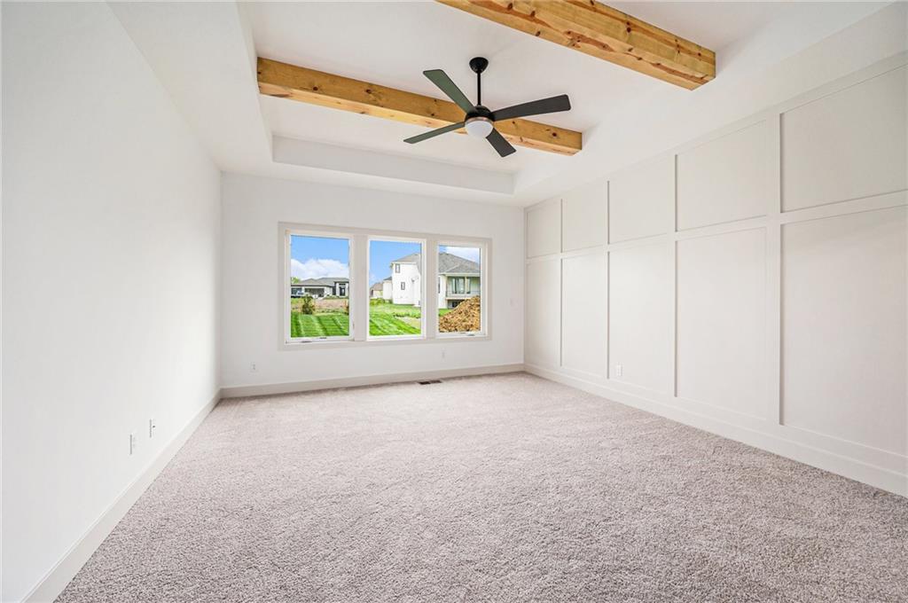 10130 N Kansas Court