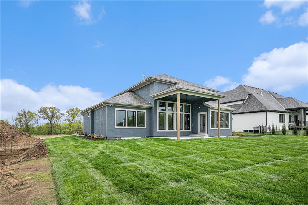 10130 N Kansas Court