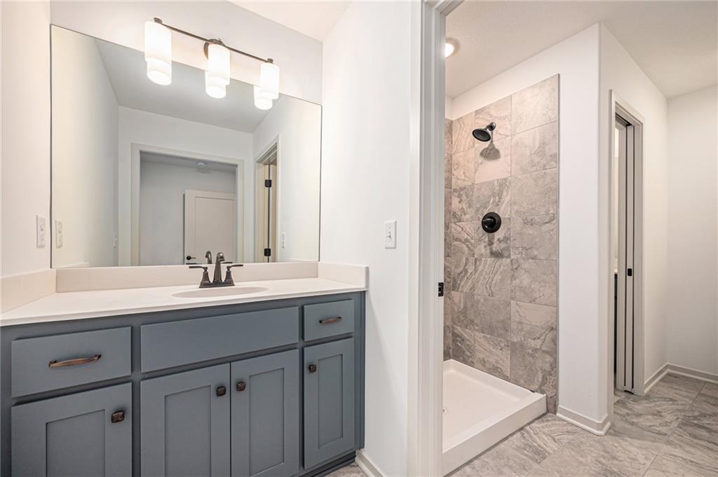 10130 N Kansas Court