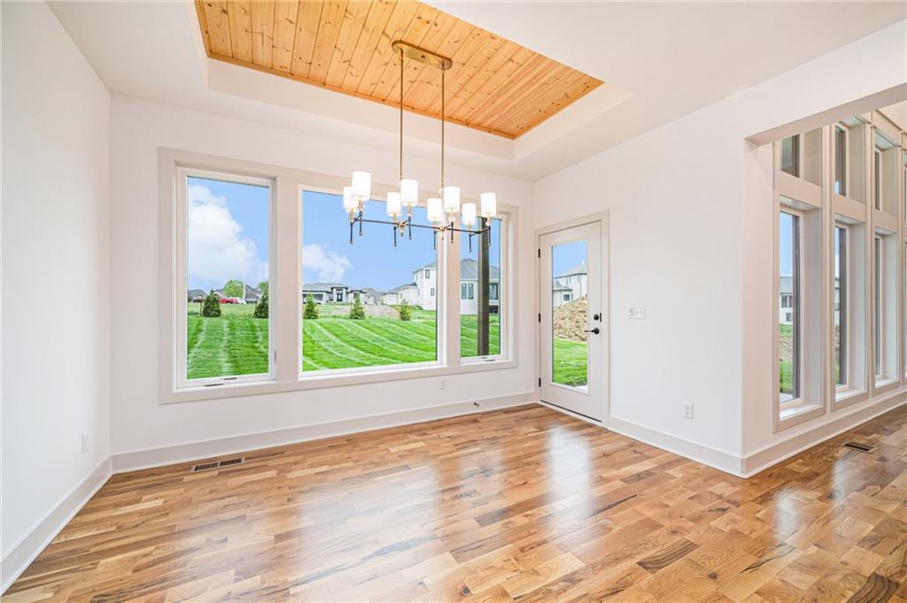 10130 N Kansas Court