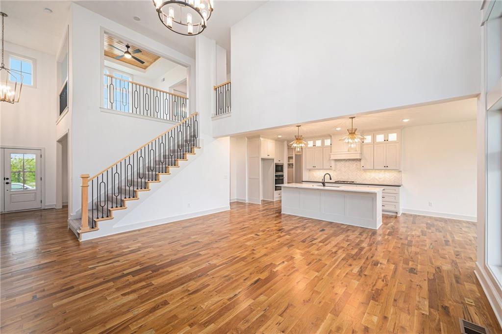 10130 N Kansas Court