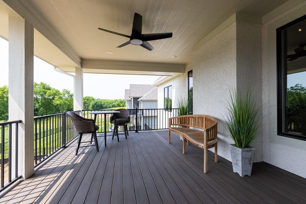 10205 N Bales Avenue