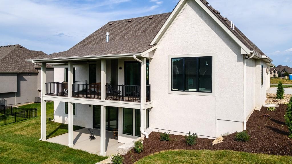 10205 N Bales Avenue