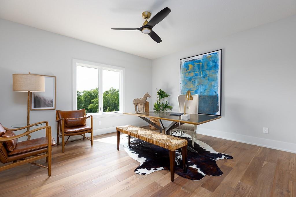 10205 N Bales Avenue