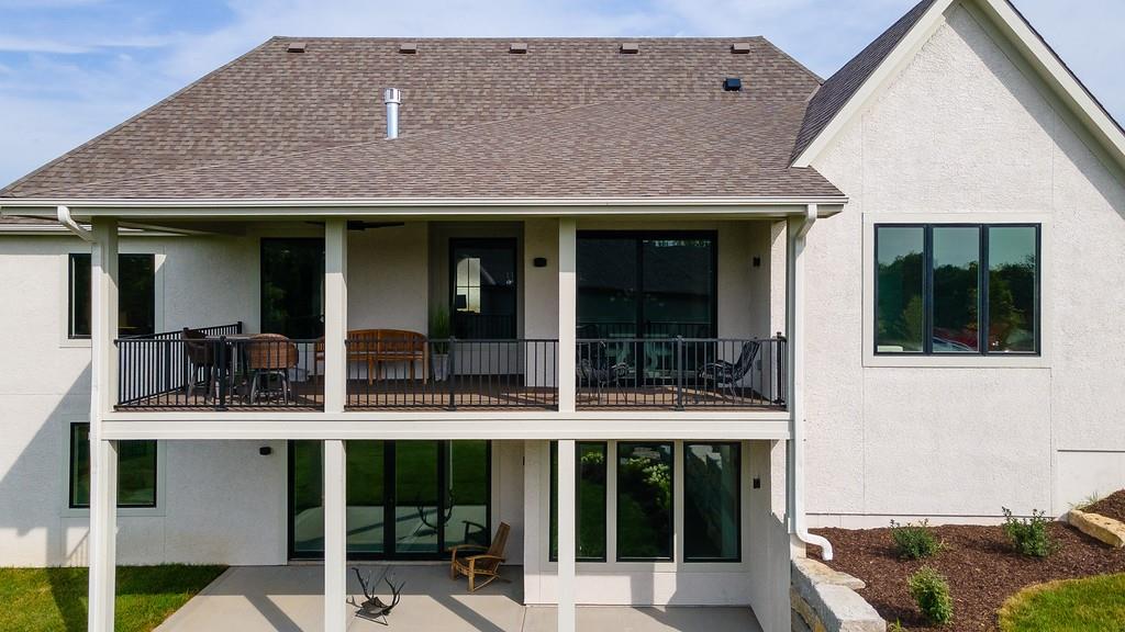 10205 N Bales Avenue