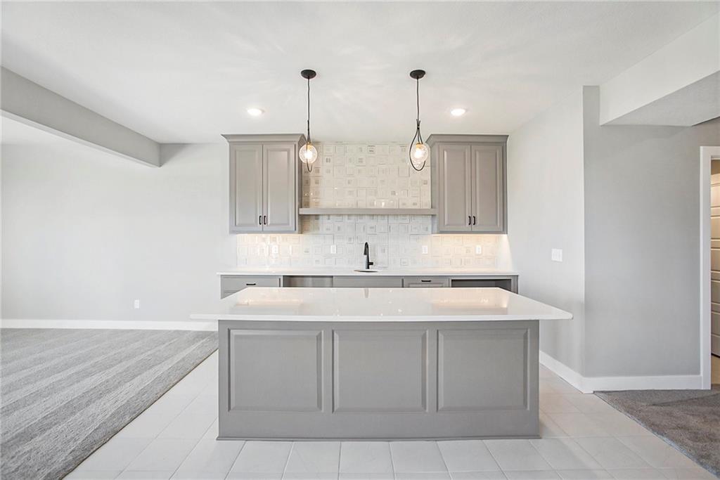 10139 N Kansas Court