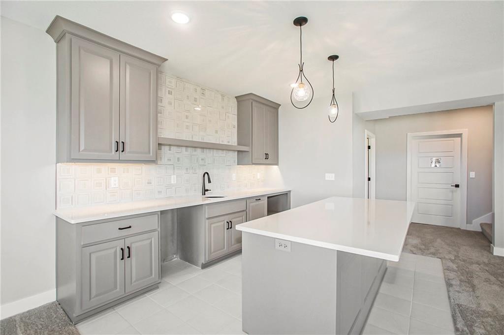 10139 N Kansas Court