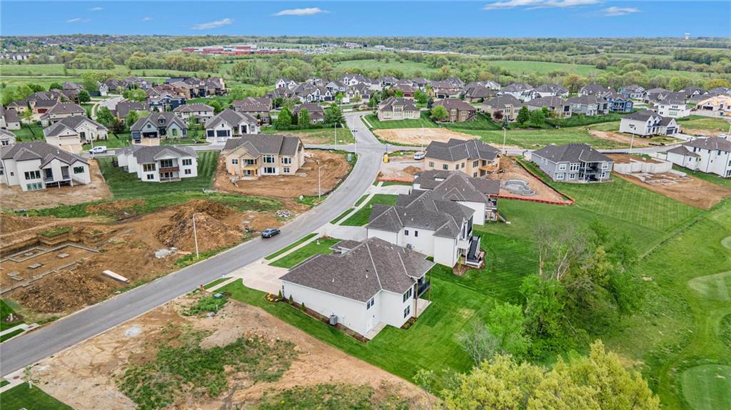 10139 N Kansas Court