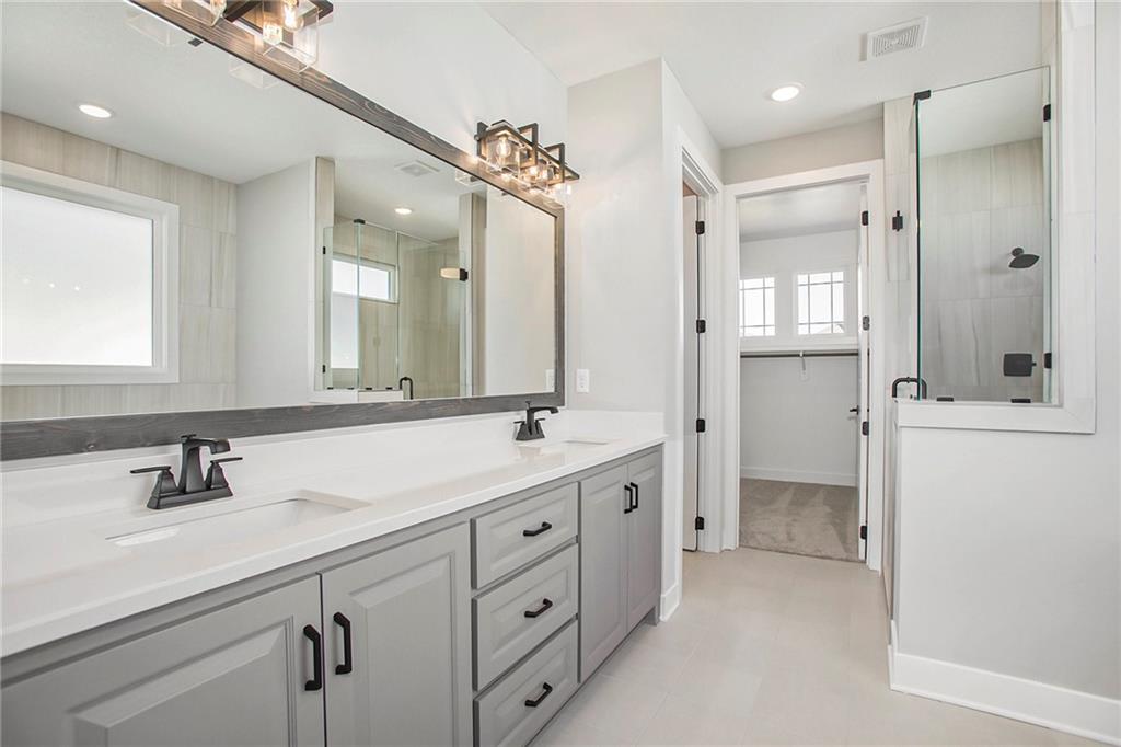 10139 N Kansas Court