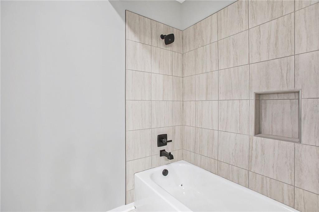 10139 N Kansas Court