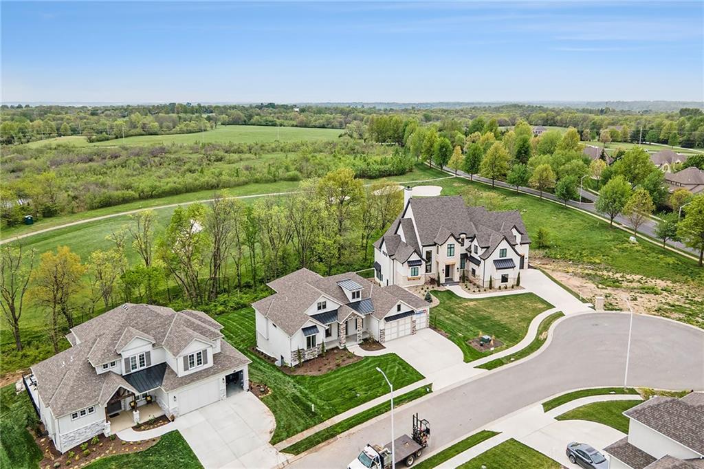 10123 N Kansas Court