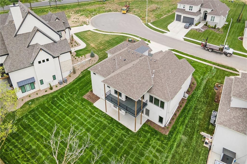 10123 N Kansas Court