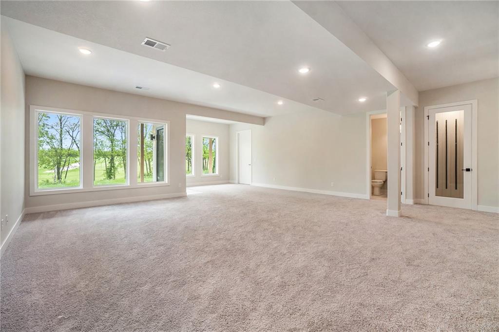 10123 N Kansas Court