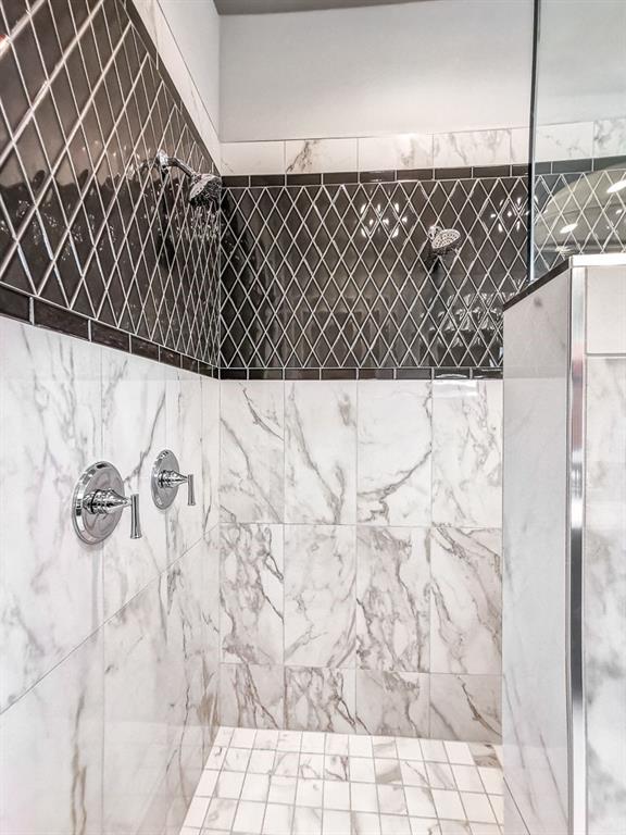 2908 NE 102nd Street