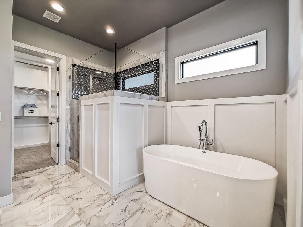 2908 NE 102nd Street