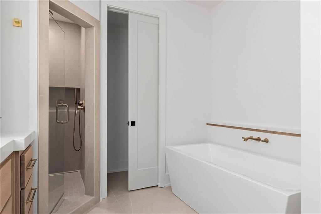 10126 N Kansas Court