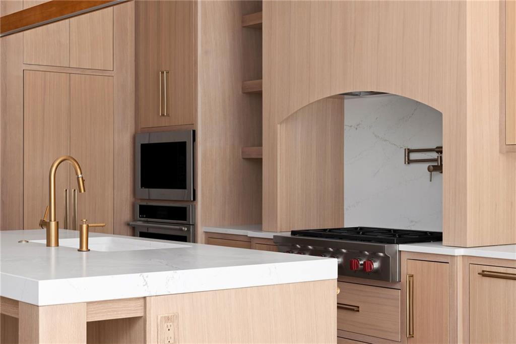 10126 N Kansas Court