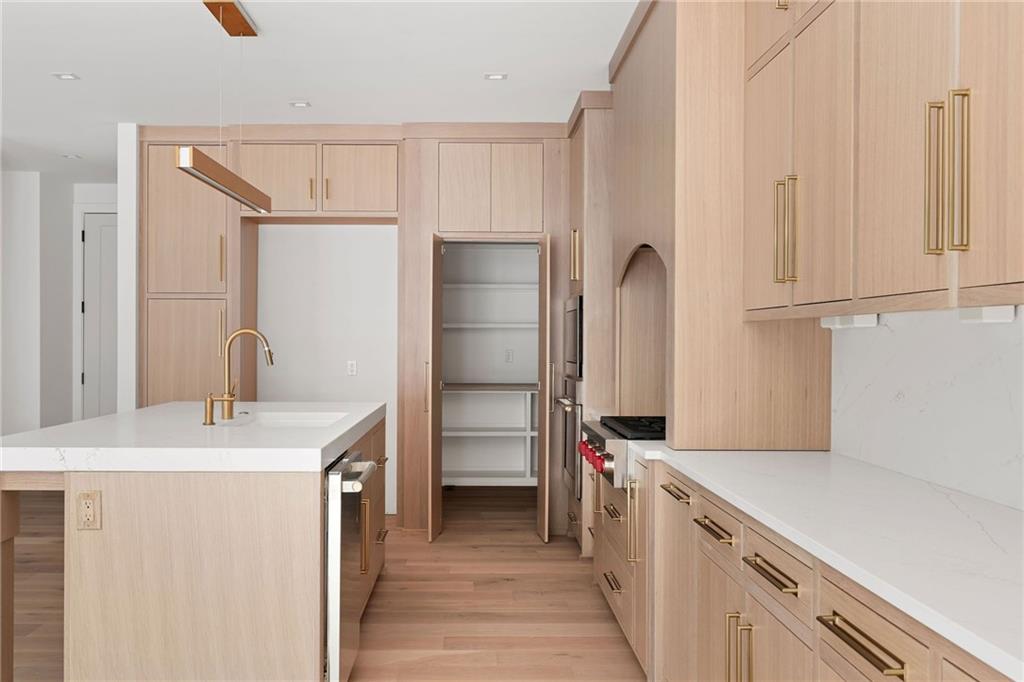 10126 N Kansas Court