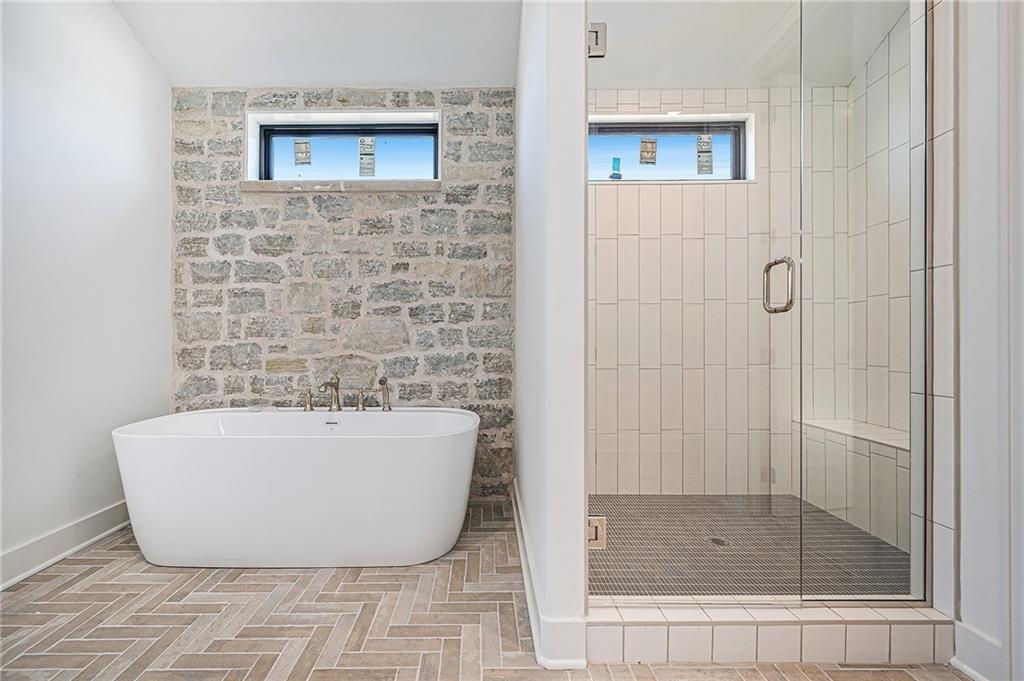 2814 NE 102nd Street