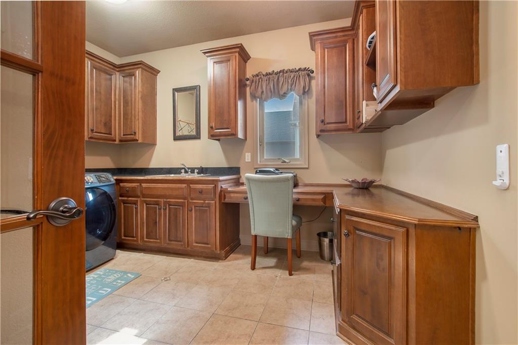 2520 NE 103rd Terrace