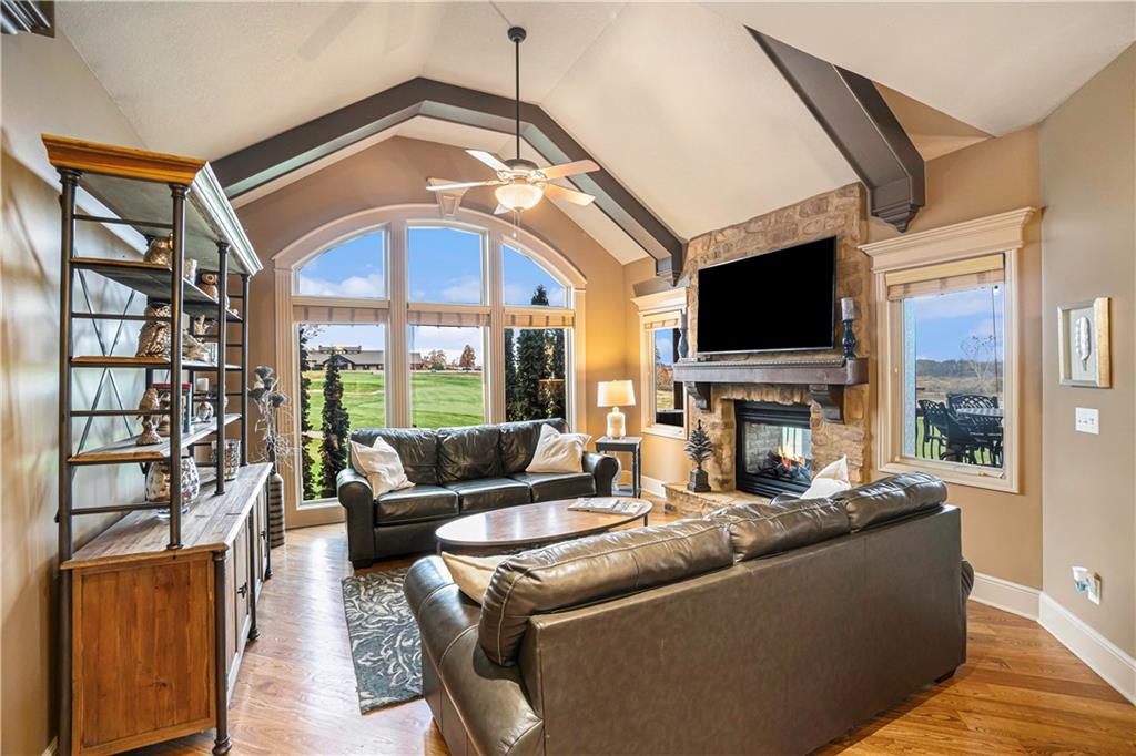 2520 NE 103rd Terrace