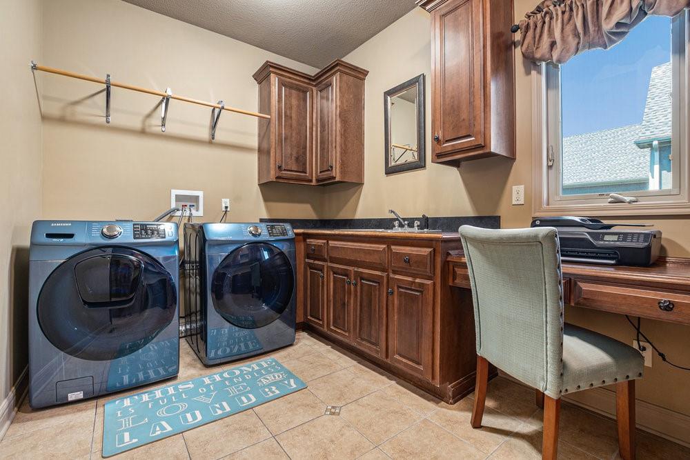 2520 NE 103rd Terrace