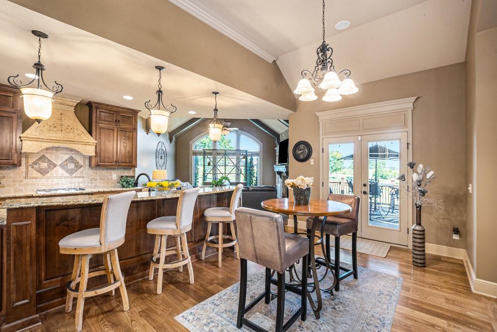 2520 NE 103rd Terrace