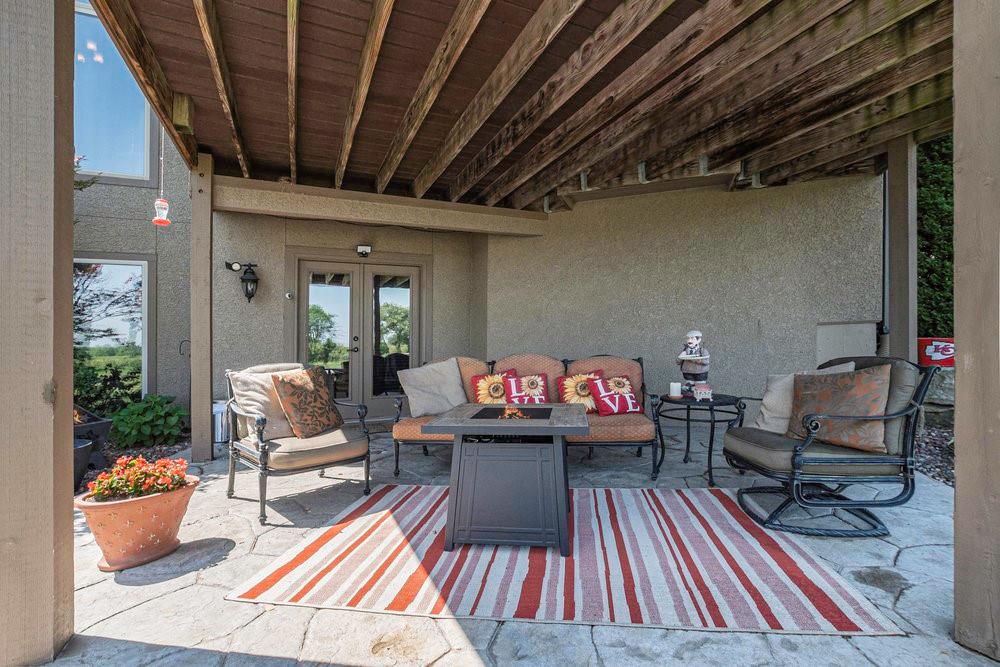 2520 NE 103rd Terrace