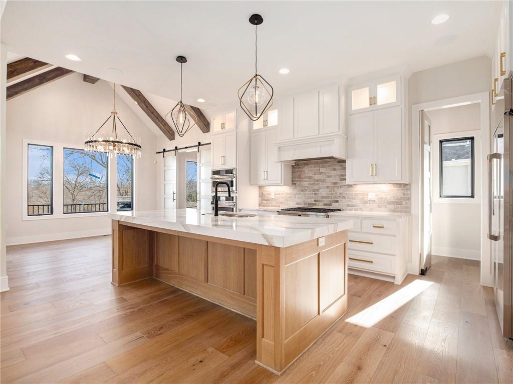 10143 N Kansas Court