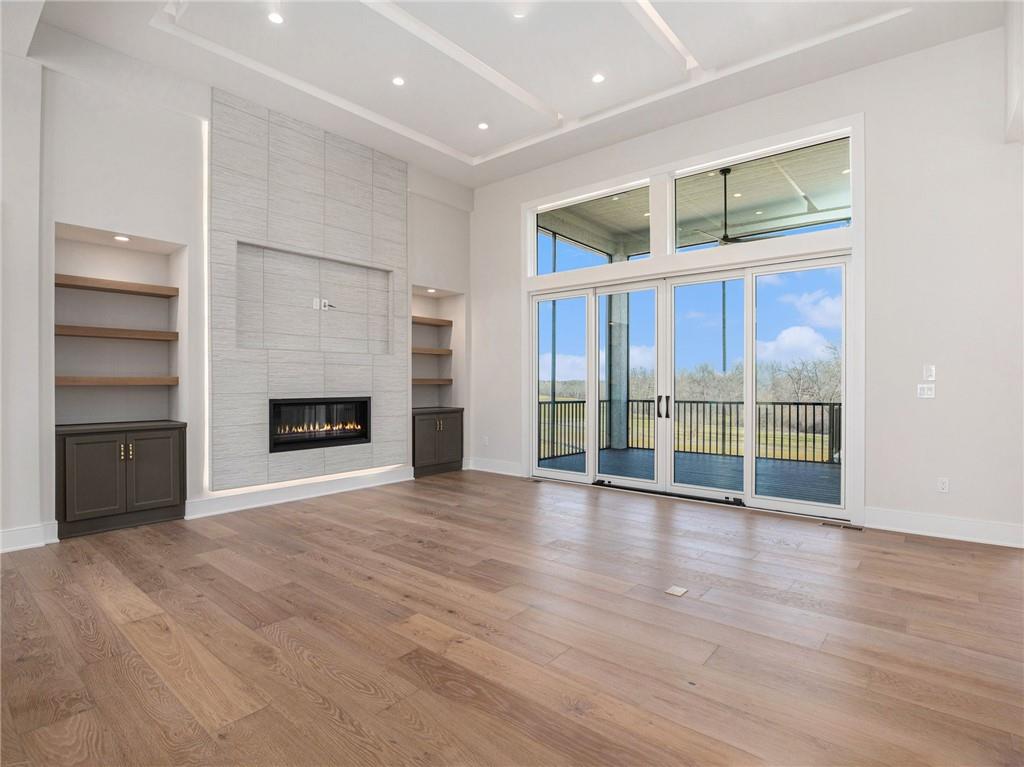 10143 N Kansas Court