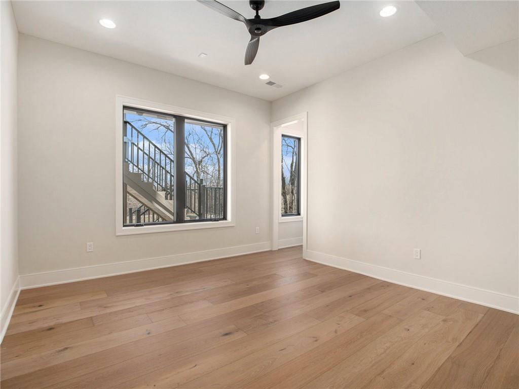 10143 N Kansas Court