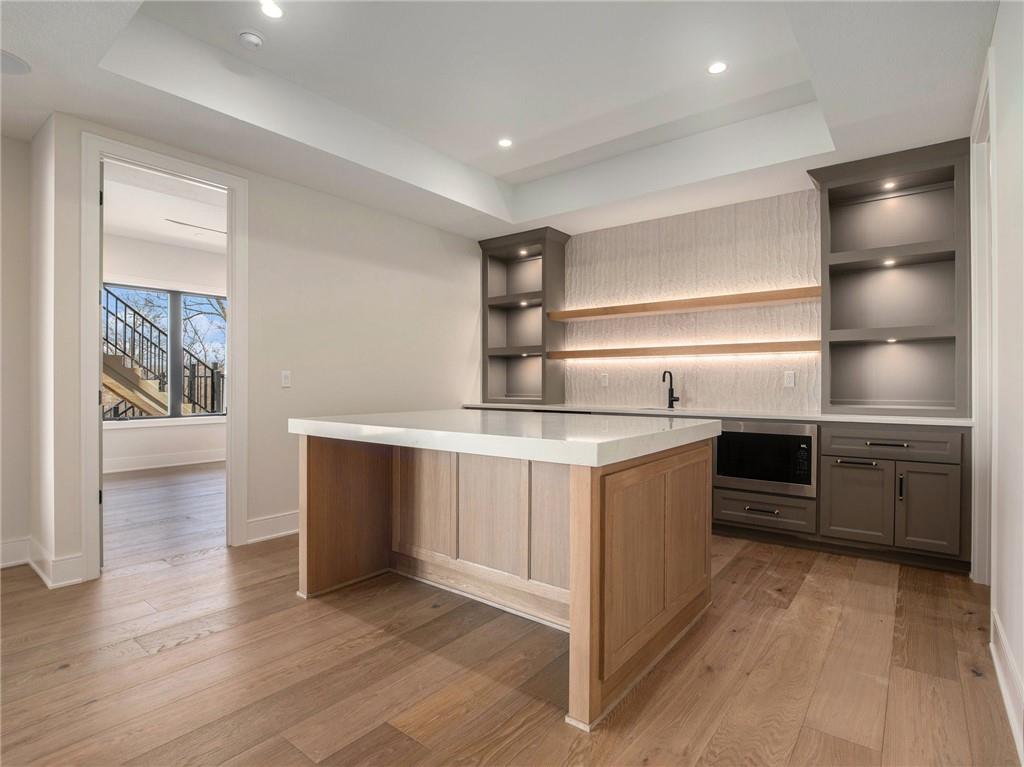 10143 N Kansas Court