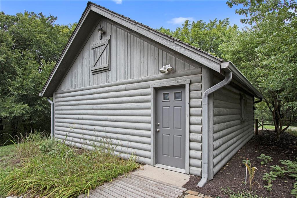 14310 NW Robinhood Lane