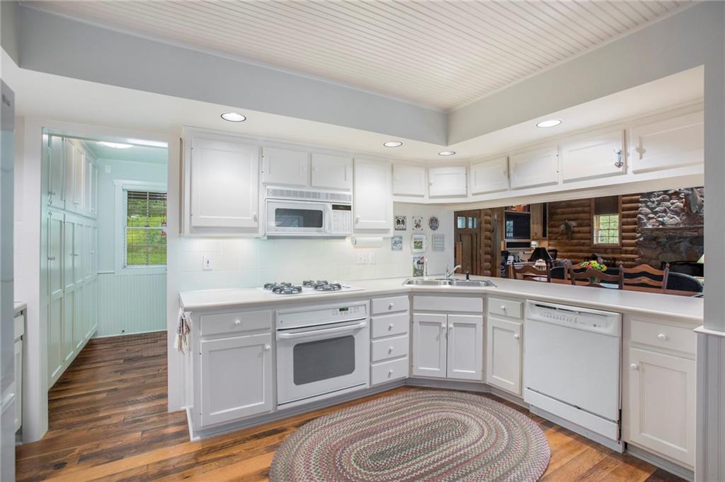 14310 NW Robinhood Lane