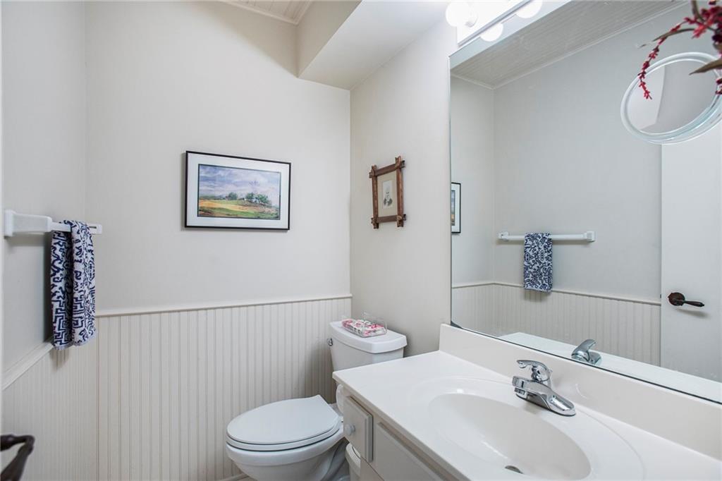 14310 NW Robinhood Lane