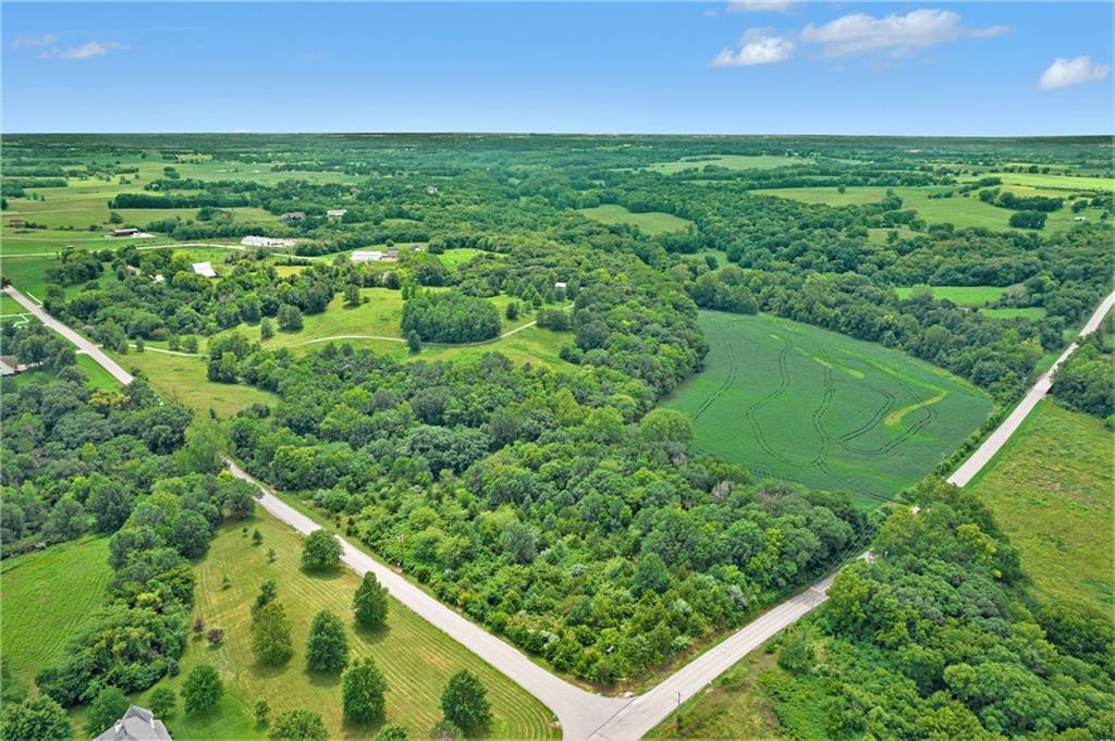 14310 NW Robinhood Lane