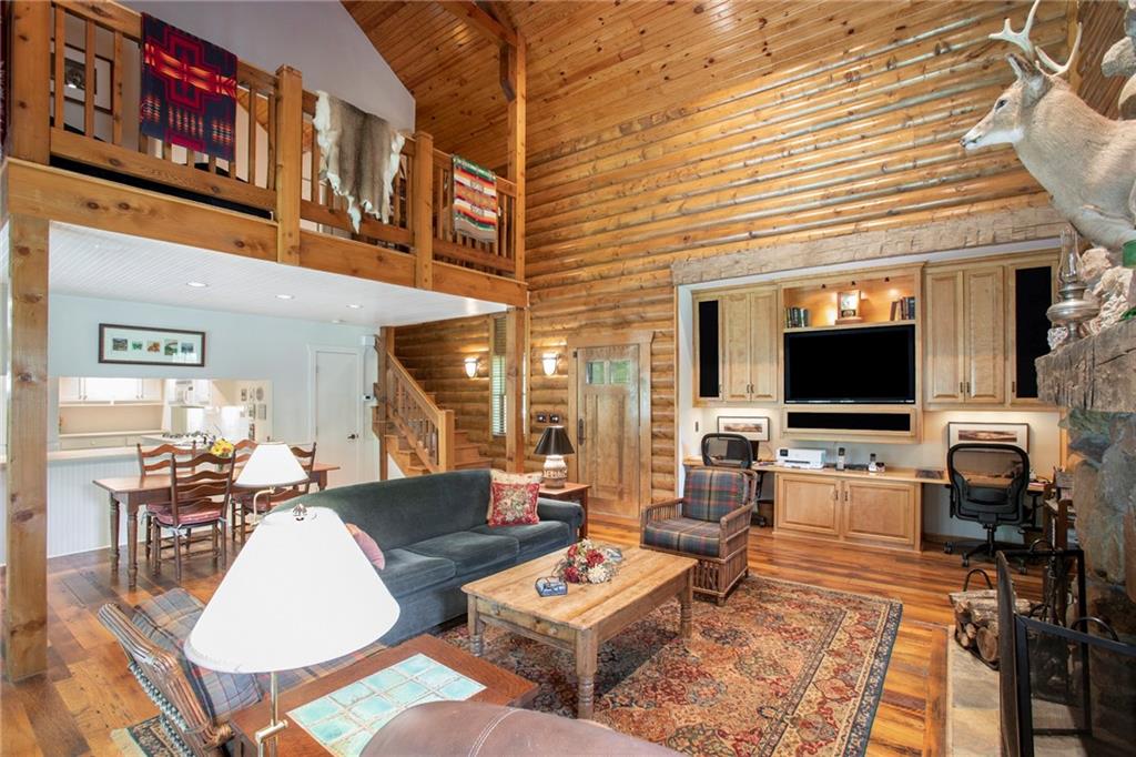 14310 NW Robinhood Lane