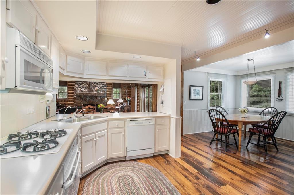 14310 NW Robinhood Lane