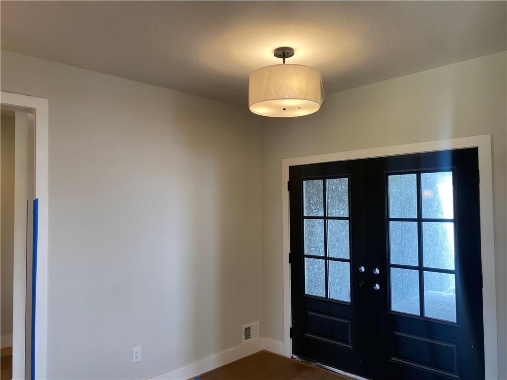 10200 N Bales Avenue