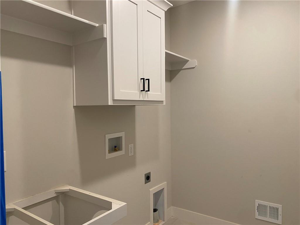 10200 N Bales Avenue