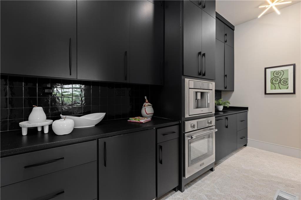 3407 NE 102nd Street