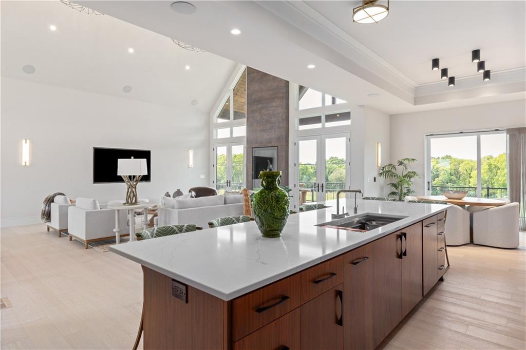 3407 NE 102nd Street