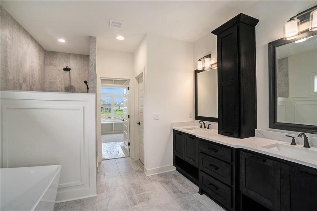 2810 NE 102nd Street