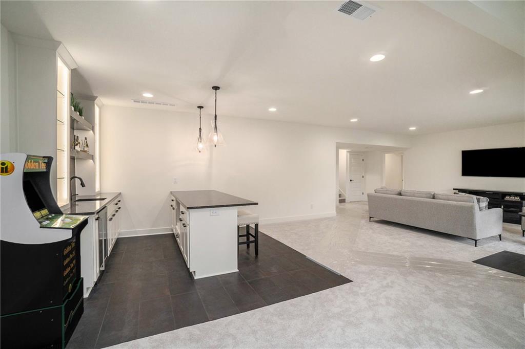 2810 NE 102nd Street