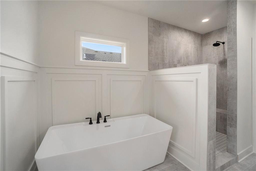 2810 NE 102nd Street