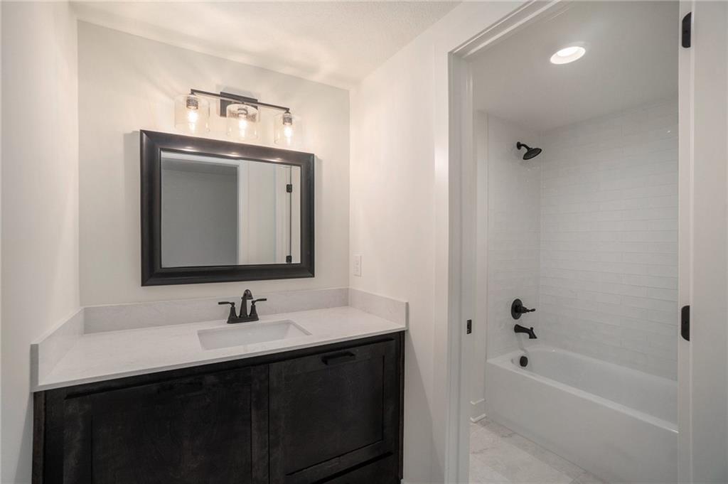 2810 NE 102nd Street