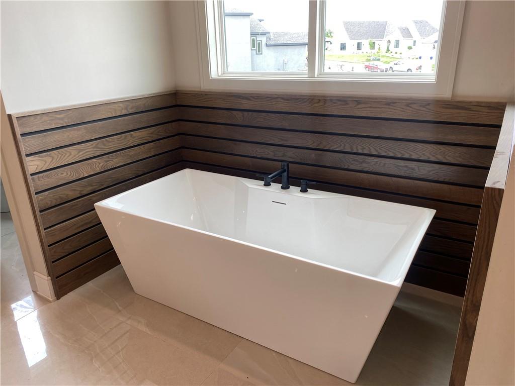 3410 NE 102nd Street